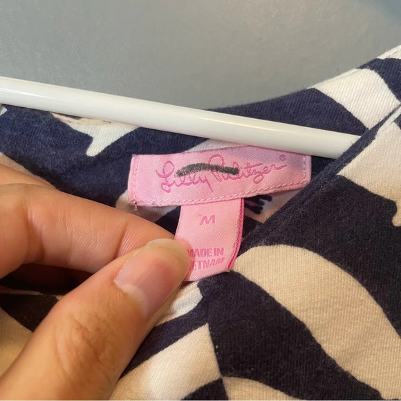 Lilly Pulitzer MED Navy & White I Got Lucky Bird Charlene Chevron Shift Dress - Picture 6 of 11